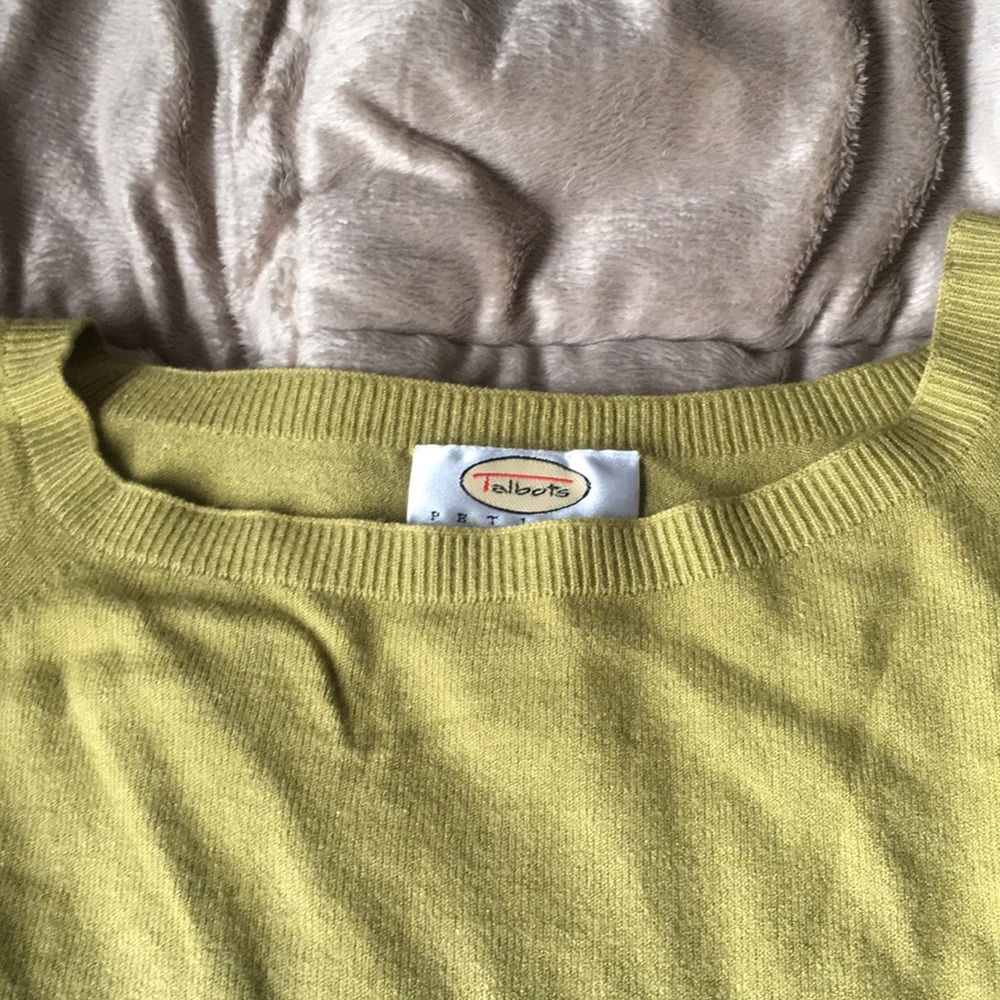 Soft Chartreuse Pullover Lightweight Sweater - image 3